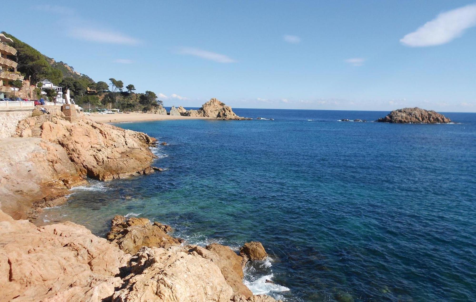 Stunning Apartment In Tossa De Mar With Wifi Exteriör bild